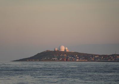 De witte bollen op Vardø