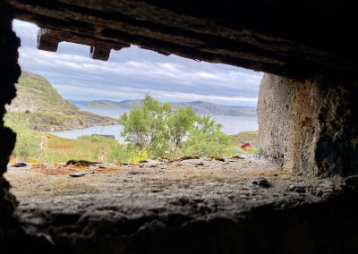 Vanuit een van de bunkers